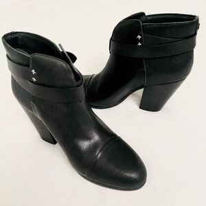 rag & bone NIB (Size 41) Harrow Stacked Heel Ankle Bootie in Cont Black